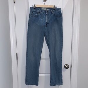 GAP men’s Standard Fit jeans medium wash 32 x 32